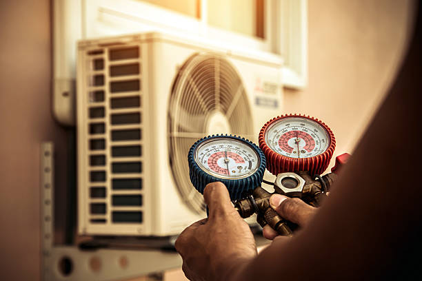 Professional Hvac technician working in Fairland, IN